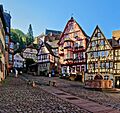 Beeindruckende Fachwerkhäuser säumen den historische Marktplatz in Miltenberg
