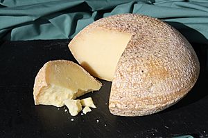 Berkswell cheese.jpg