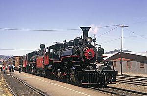 CWR 46 and 45 at Willits June 1974xRP - Flickr - drewj1946