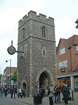 Canterbury - Turm der St. George's Church, in der Marlowe getauft wurde