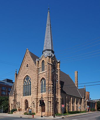 First Baptist Church of Saint Paul from east.jpg