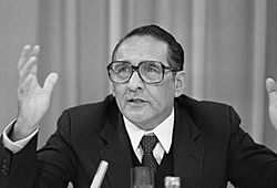 José Napoleón Duarte 1987b