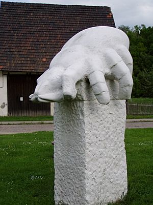 Käsemilben-Denkmal