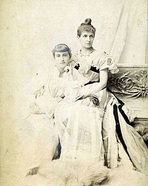 Marian Coffin with her mother (cropped)