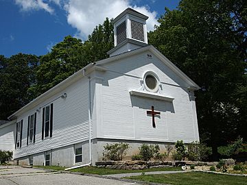 Quaker Hill Baptist Church - Quaker Hill Historic District - New London County CT