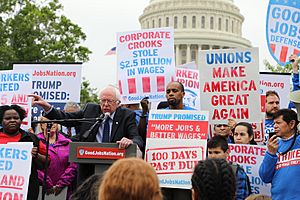 Sanders Introduces $15 Minimum Wage