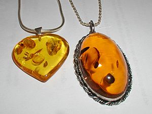 Amber.pendants.800pix.050203