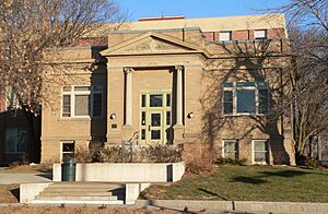 College View Public Library from W 2