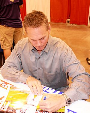 Craig Biggio signs autographs in Houston June 2014