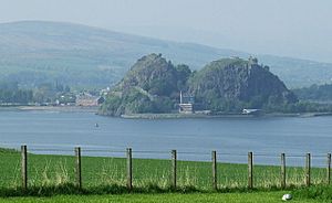 Dumbarton Rock and Castle - geograph.org.uk - 426468