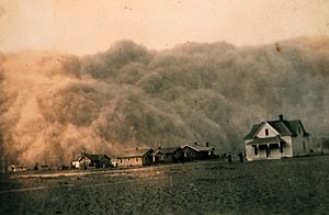 Dust storm approaching Stratford, Texas 1935