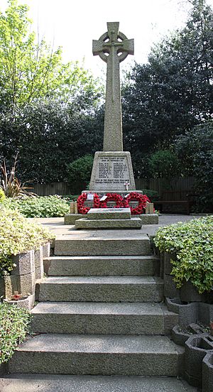 Elstree war memorial