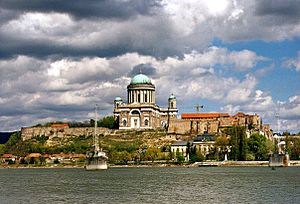 Hungary.Esztergom.Bazilika.1999.hires