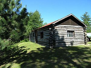 Kettle Falls Dam Keeper's Cabin NPS