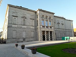 National Gallery of Ireland, Nov 2017.jpg