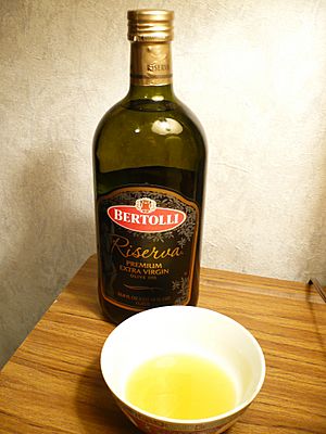 Olive oil bottle Bertolli Riserva Premium.jpg