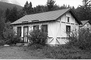 Rising Sun Auto Camp Duplex 11