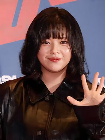 TWICE Jeongyeon VETERAN 2 September 2024.jpg