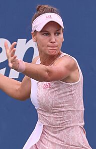 Veronika Kudermetova (2023 US Open) 05 (cropped)