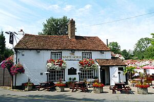 White Horse, Longford, UB7 (9465242369)