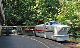 Zooliner train - Washington Park & Zoo Railway, cropped.jpg
