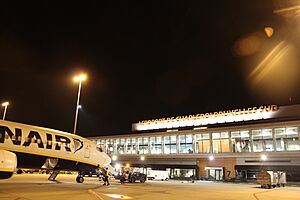Aéroport de Charleroi, B737 Ryanair - 2011