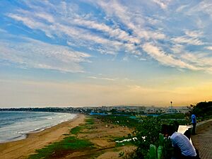 Beautiful view of Visakhapatnam and Bay of Bengal from Tenneti park 1