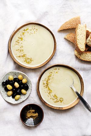 Bissara Moroccan split pea and fava bean soup