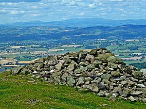 Cairn at summit of Corndon Hill - geograph.org.uk - 652738