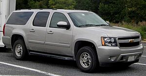 Chevrolet Suburban LT GMT900