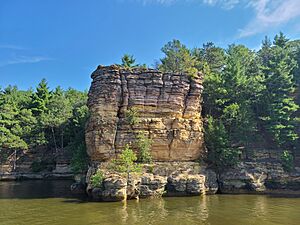 Cliffs of the Wisconsin Dells