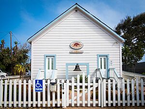 Encinitas Schoolhouse, built in 1883 by the Hammond family from Macclesfield, England. (28724000124)