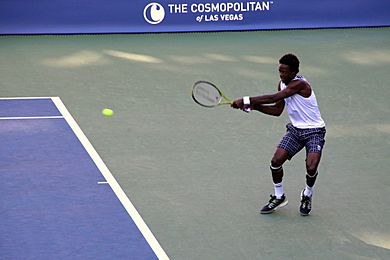 Gaël Monfils at the 2010 US Open 01