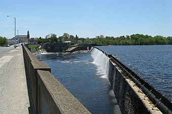 Great Stone Dam on the Merrimack River, Lawrence MA.jpg