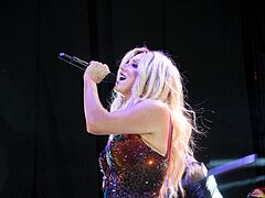 Kesha 'Warrior Tour' - Charlotte DSC00870 (50182100043)