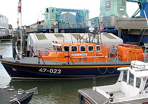 Lifeboat.47-023.docked.arp