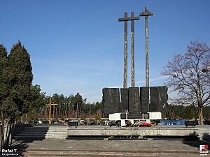 Radom, Pomnik Ofiar Faszyzmu - fotopolska.eu (305799)