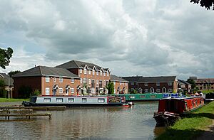 Shropshire Union Canal at Market Drayton, Shropshire - geograph.org.uk - 4073426.jpg