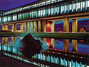 Simon-fraser-university-night