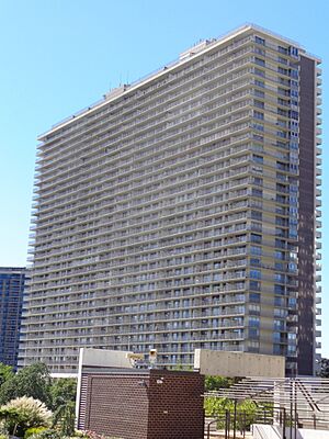 TheColony(highrise)FortLee 02