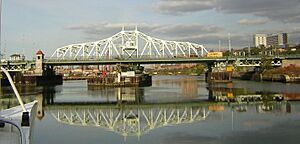 University Heights Bridge from Harlem River jeh