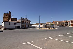 Villoruela, Plaza de España, Ayuntamiento.jpg