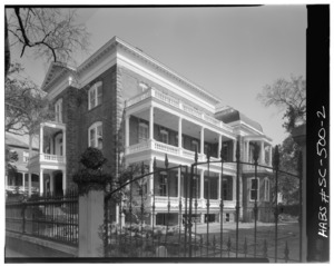 WEST (left) AND SOUTH SIDES - Patrick Calhoun Mansion, 16 Meeting Street, Charleston, Charleston County, SC HABS SC,10-CHAR,263-2