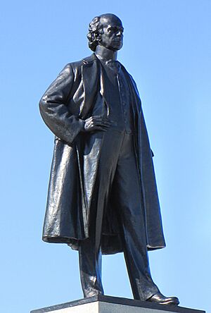 Wilfrid Laurier statue in 2010