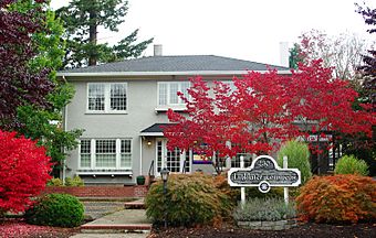 Zula Linklater House fall - Hillsboro, Oregon.JPG