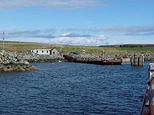 Approaching the harbour at Burwick, Orkney Islands - geograph.org.uk - 2823368.jpg
