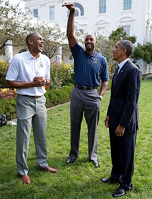Barack Obama speaks with former NBA players (cropped)