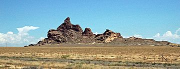 Barber Peak (Navajo Volcanic Field, northwestern New Mexico, USA).jpg