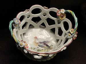 Basket, c. 1758-1760, William Duesbury & Co., Derby, England, glassy soft-paste porcelain, overglaze enamels - Gardiner Museum, Toronto - DSC00798