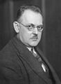 Bundesarchiv Bild 146-1979-122-28A, Hermann Müller (cropped)(2)